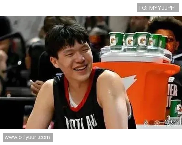 克林根表现平平仅得2分却抢下9篮板球队需更多贡献