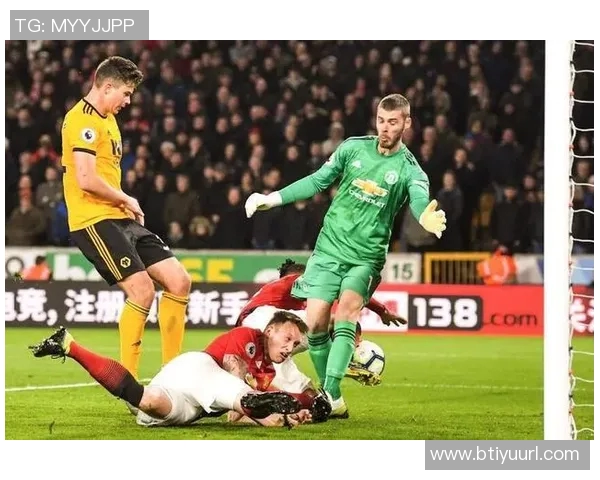 公交司机穿利物浦球衣遭切尔西球迷围攻后被解雇引发热议